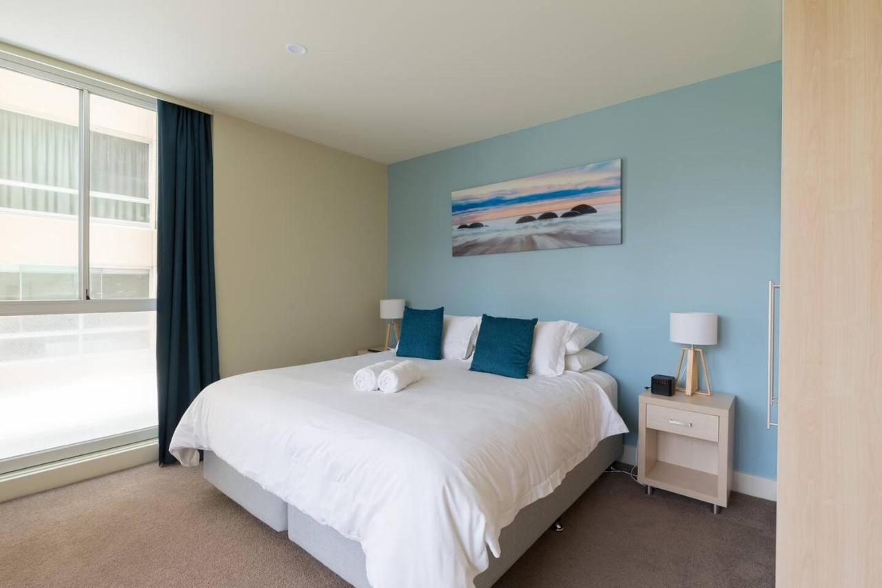Beachside Luxury Apartments One & Two Bedroom In Beachfront Oaks Pier Building Glenelg Exterior foto